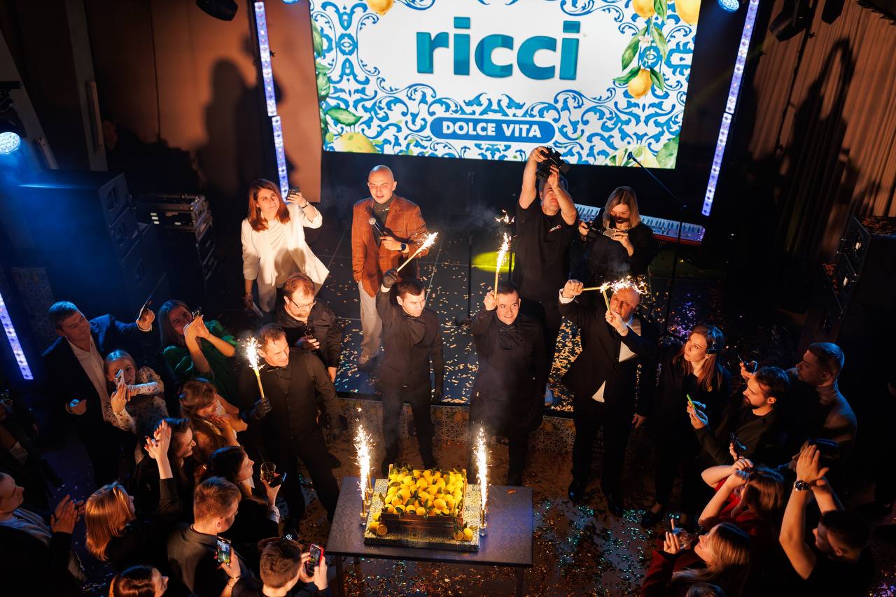 Итальянская вечеринка в Ricci Итальянская вечеринка в Ricci